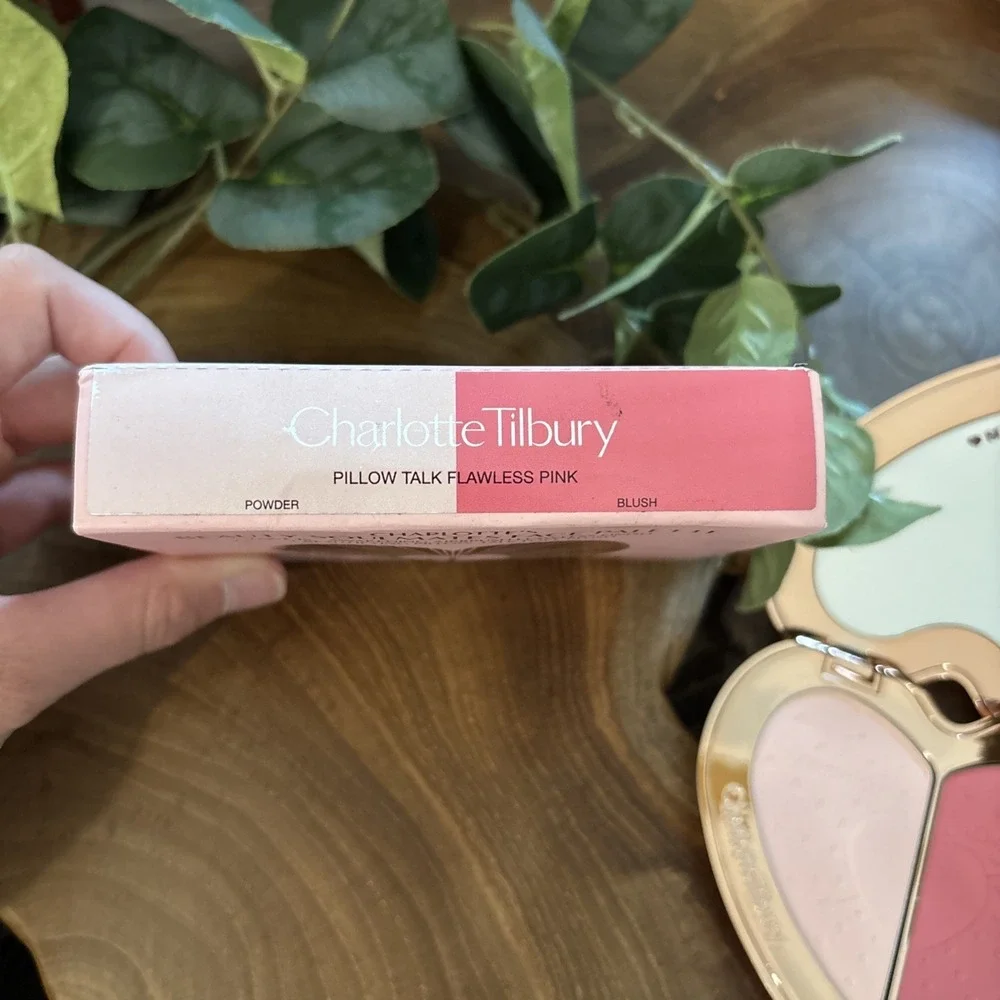 Charlotte Tilbury FLAWLESS PINK Beauty Soulmates Brighten Blush Powder Palette